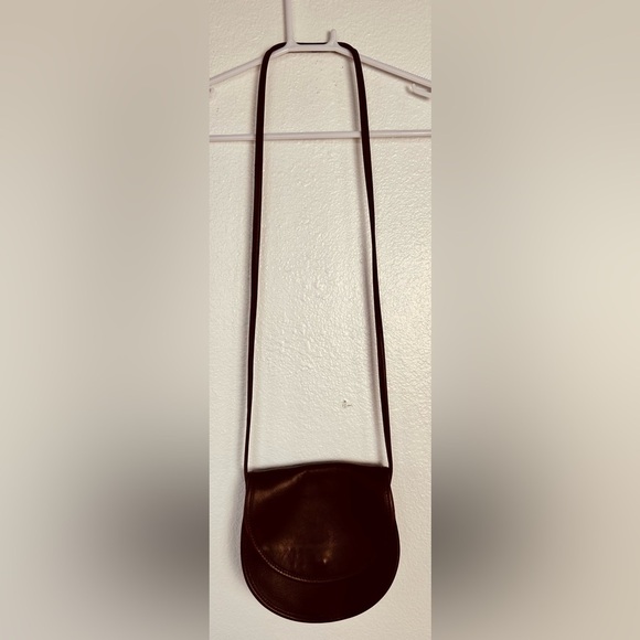 Vintage 90s Coach Casey Crossbody Bag Brown  Tan Leather Quiet Luxury Round - Picture 2 of 12